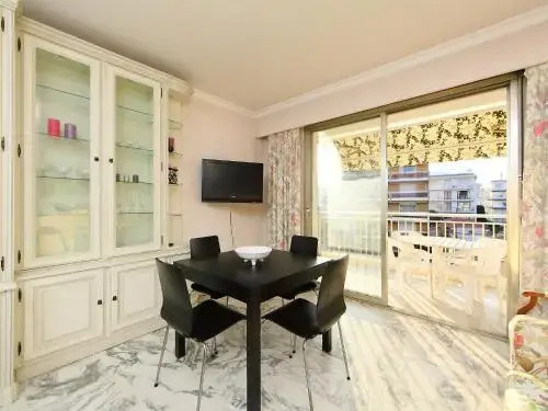 PresquIle Apartment