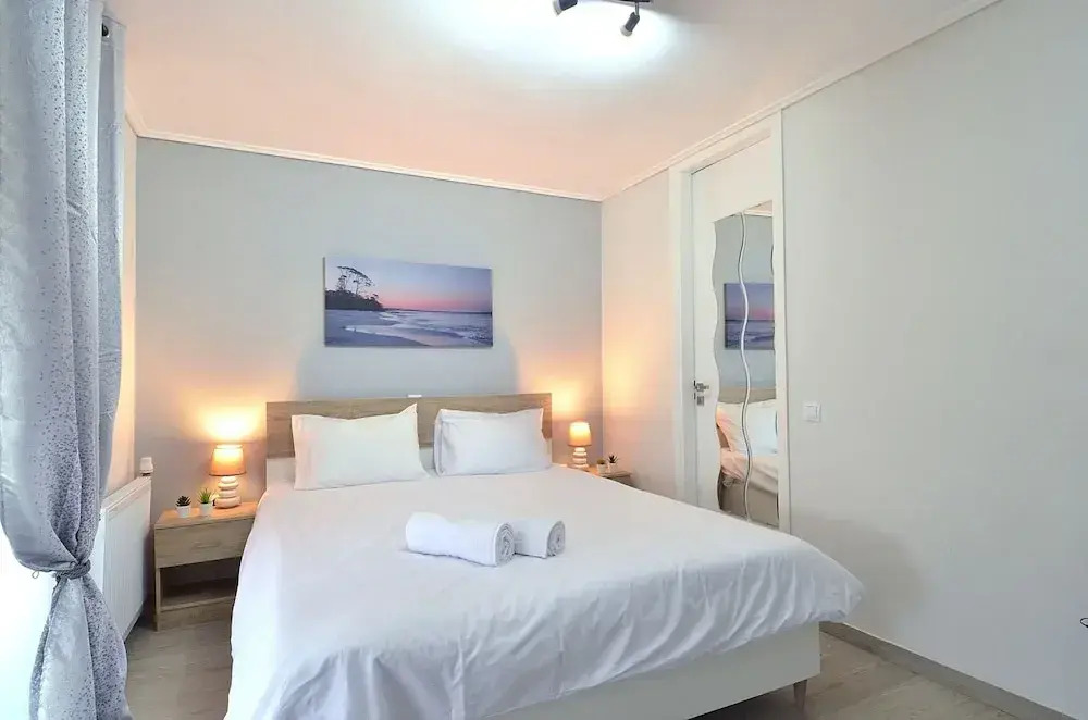 Agia Paraskevi, a cozy and minimal retire