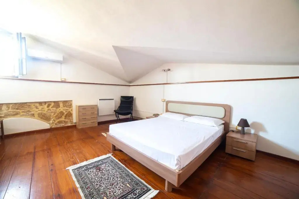 Caretta House