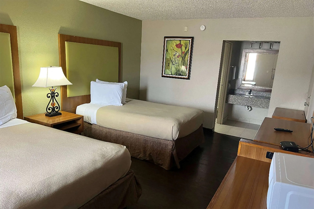 Baymont Inn by Wyndham Odessa University Area