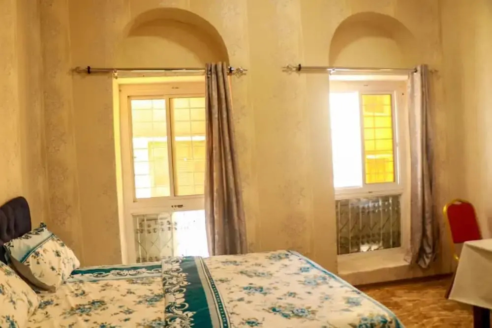 Al Bahr Hotel & Restaurant