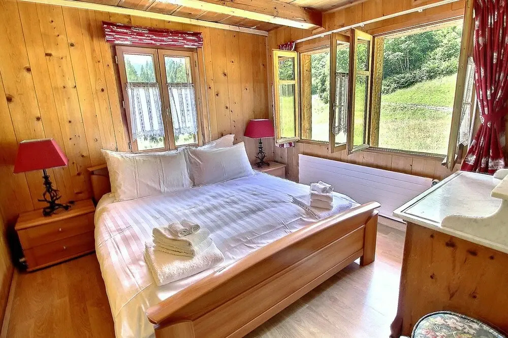 Chalet Les Croixpièces in a Exceptional Domain