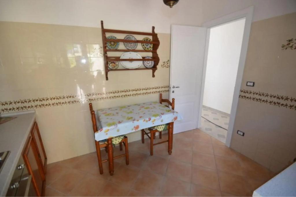 Four rooms with two bathrooms, 6 + 1ps. 450 mt. sea. Fantastic view.-RINA V.