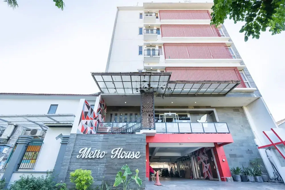 Flagship 91863 Metro House