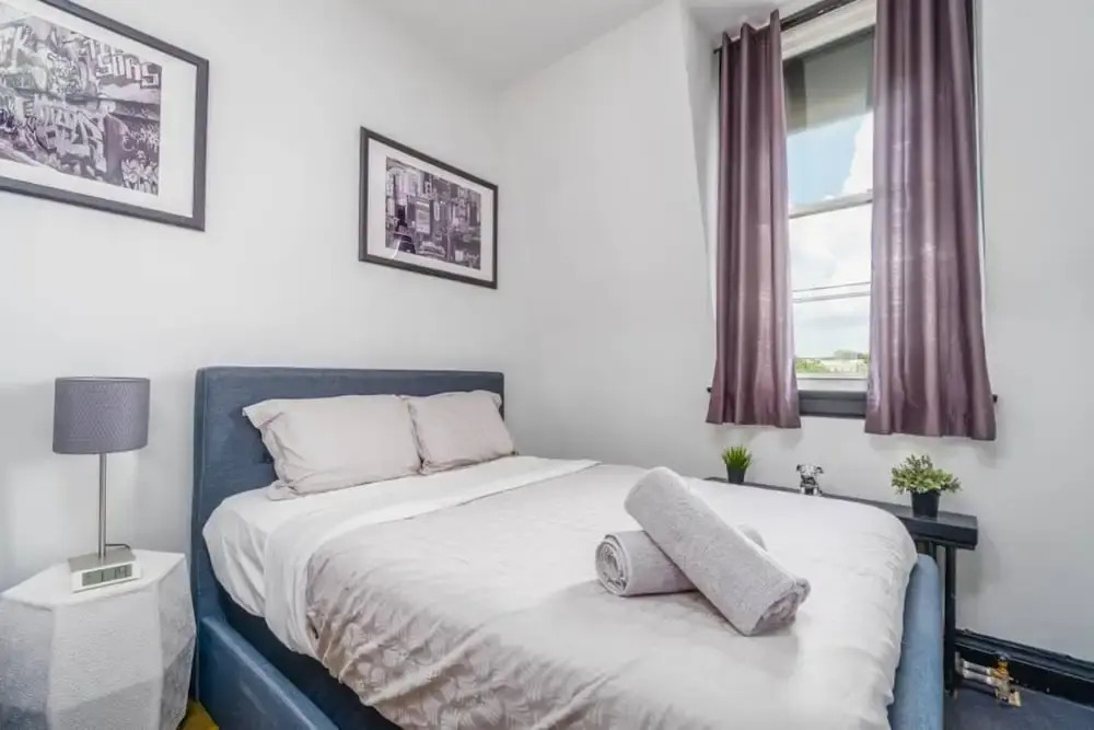 3 Bedroom Queen Street Loft