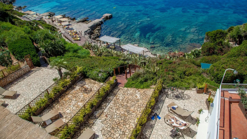 El Faro Hotel & Spa