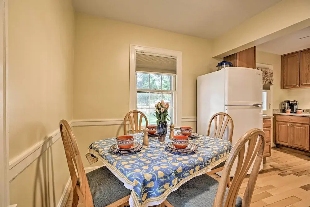 Lexington Getaway w/ Backyard Deck < 2 Mi to UK!
