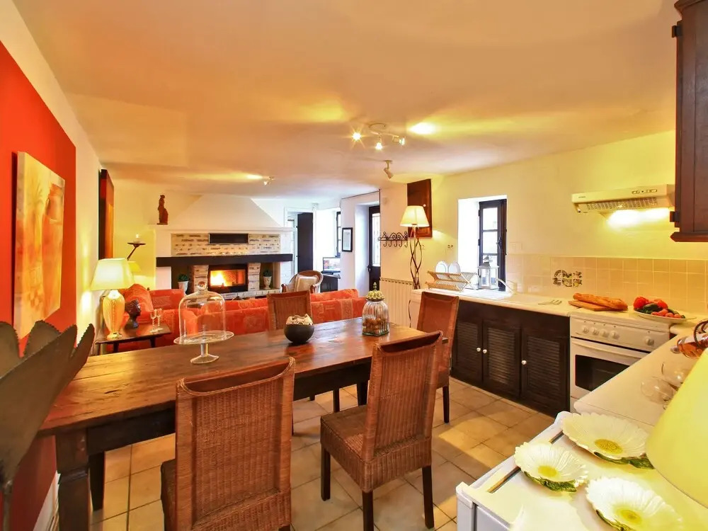 Luxurious Mansion in Souillac With Swimming Pool