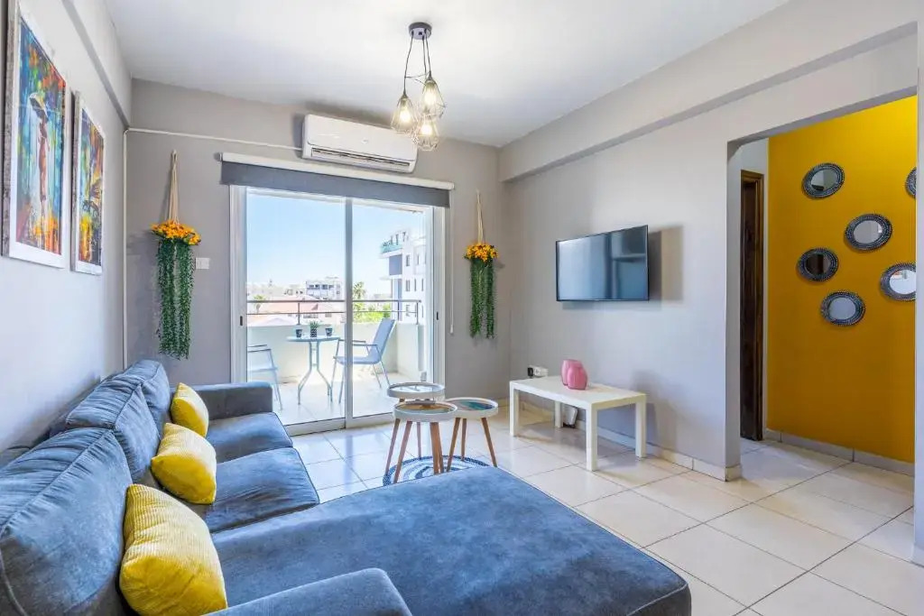 Color Nest 1-Bedroom Apartment in Larnaca
