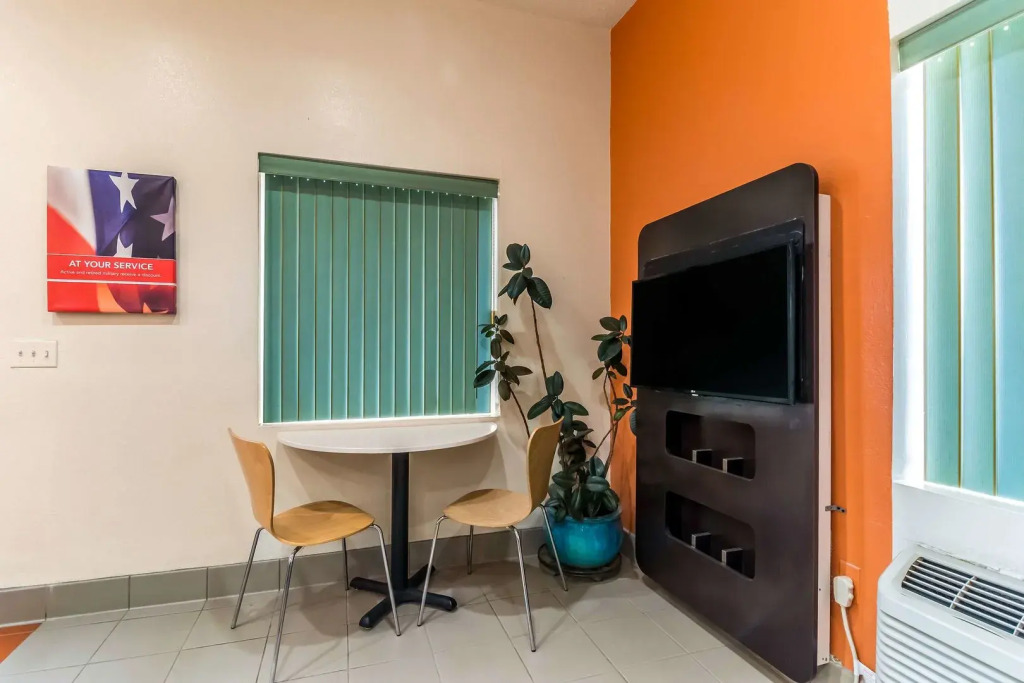 Motel 6-Raleigh, NC - Cary