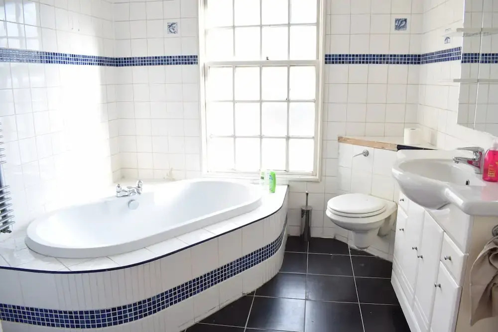 4 Bedroom House in Clapham