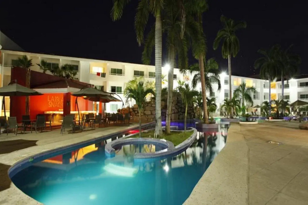 La Isla Huatulco