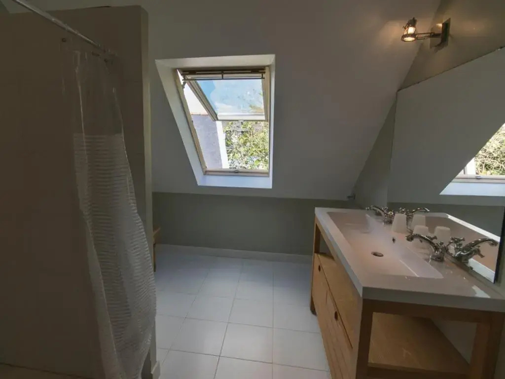 Maison Le Palais, 5 pièces, 9 personnes - FR-1-418-16