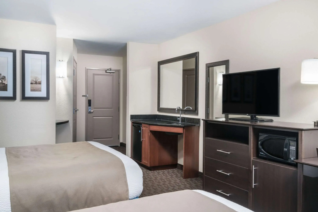 AmericInn by Wyndham Winona