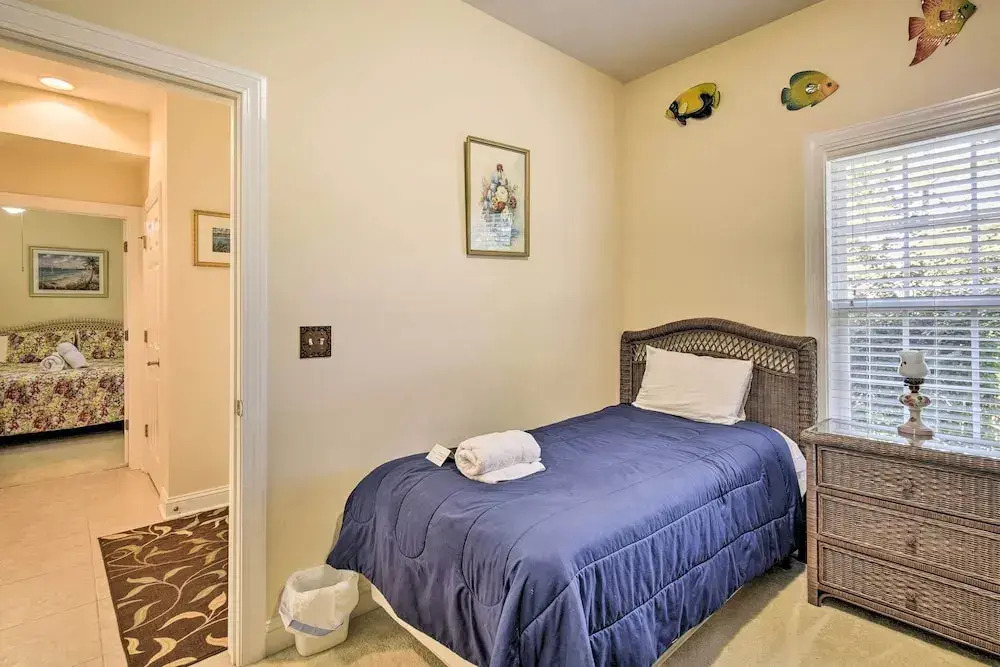 Stunning Sunset Beach Condo: 3 Mi to Beach!