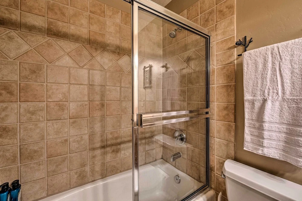 Park City Getaway w/ Hot Tub < 1 Mi to Main Street