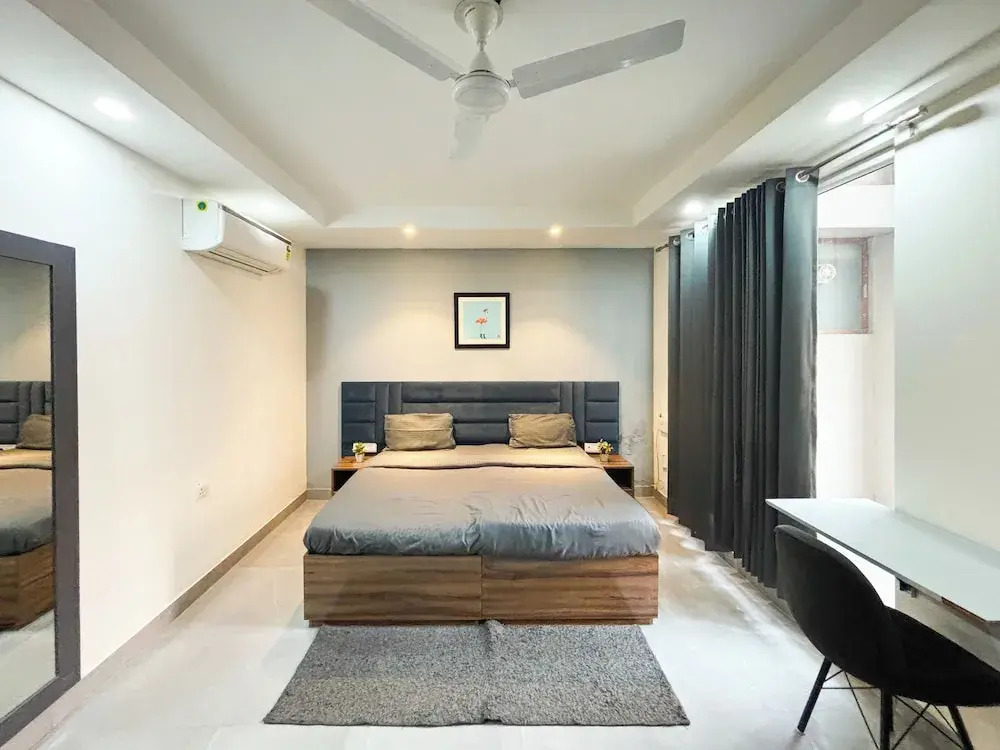 Housr Sector 45 Gurgaon Near Huda City