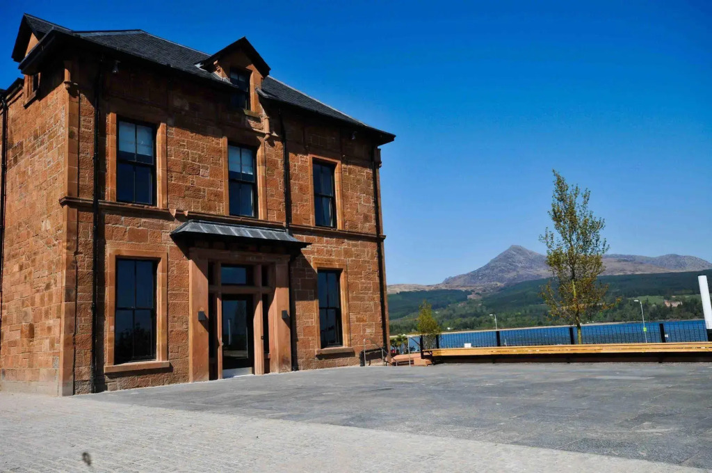 The Douglas Hotel