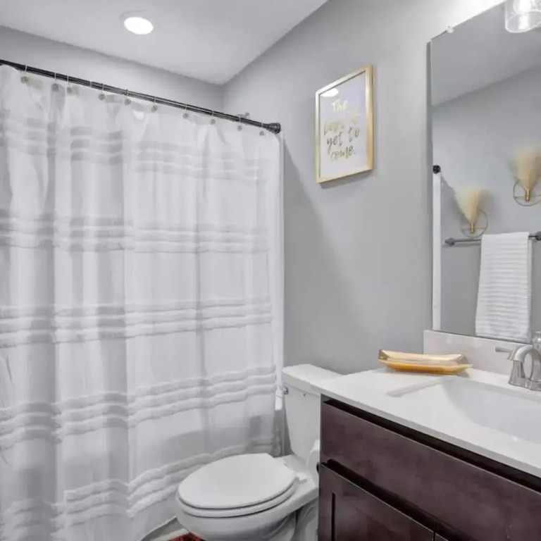 A Taste of Luxe Upscale Condo Near Nashville and Ft Campbell