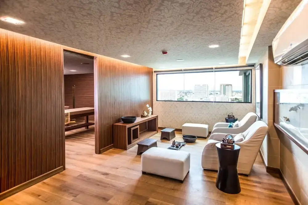 Luxury Corner Room