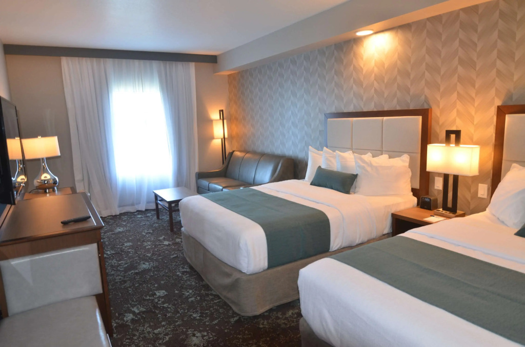 Best Western Premier Des Moines-Ankeny Hotel