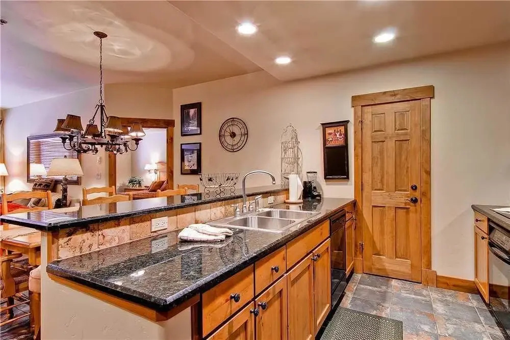 3102 Champagne Lodge, Trappeur's Crossing Apartment 2
