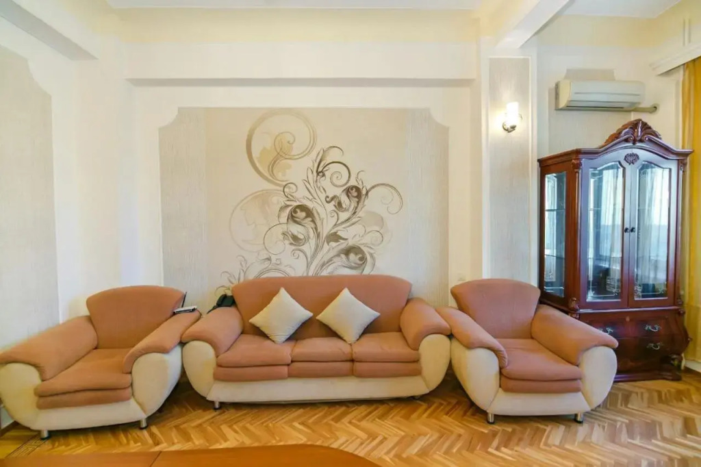 Zarifa Aliyeva Bedroom 1