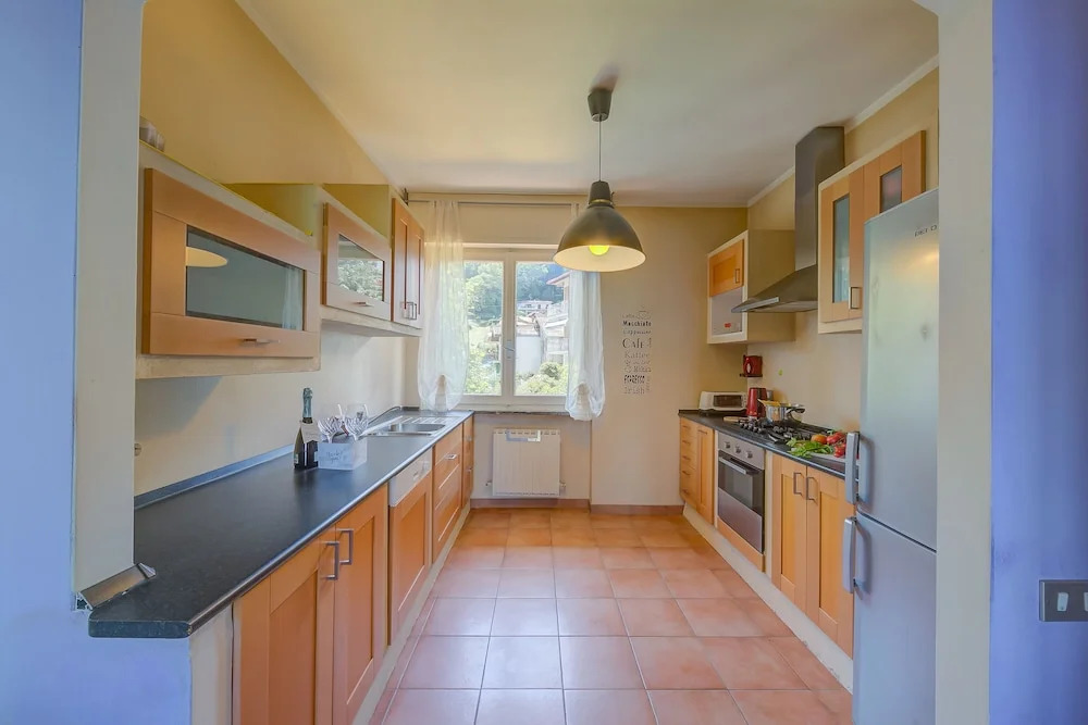Easy Panorama Apartment Stresa Hill