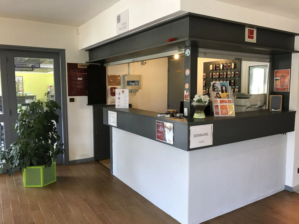 Brit Hotel Essentiel Tours Sud