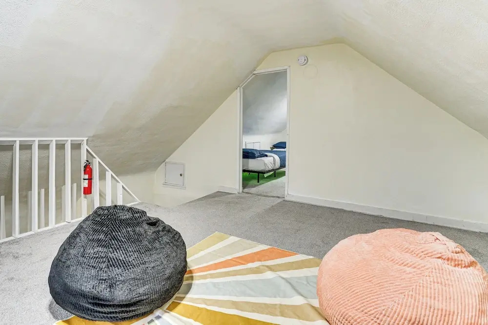 1 Mi to University: Spacious Home in Minneapolis!