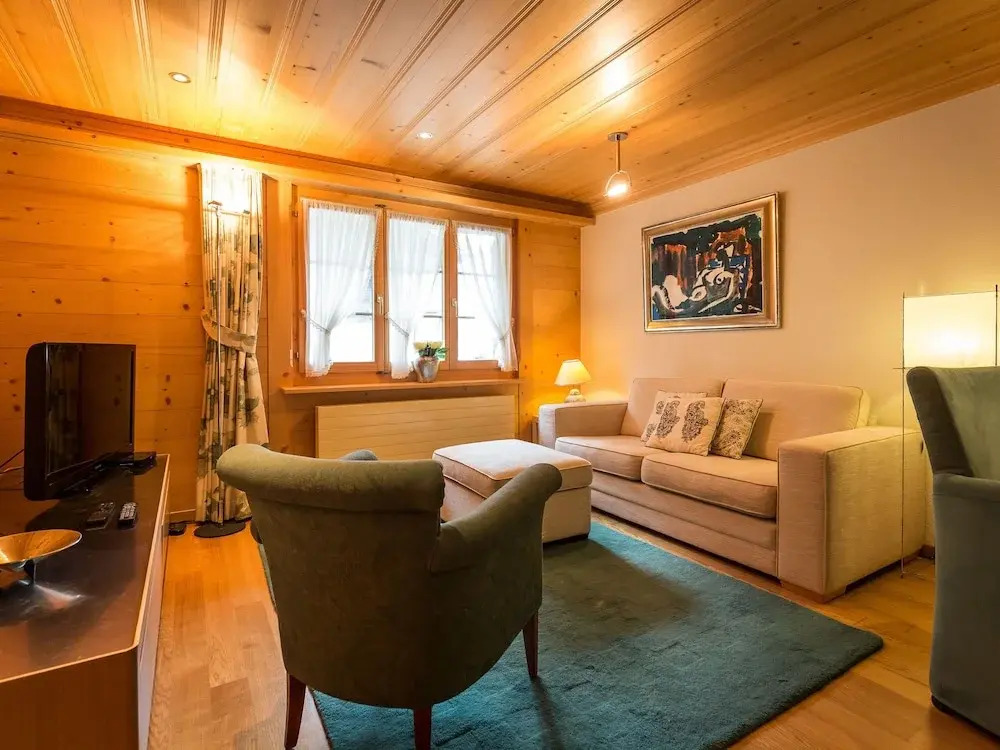 Luxurious Chalet in Zweisimmen near Ski Area