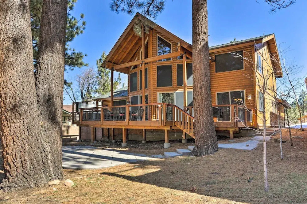 Walk to Ski Lift: Gem w/ Hot Tub in Big Bear Lake