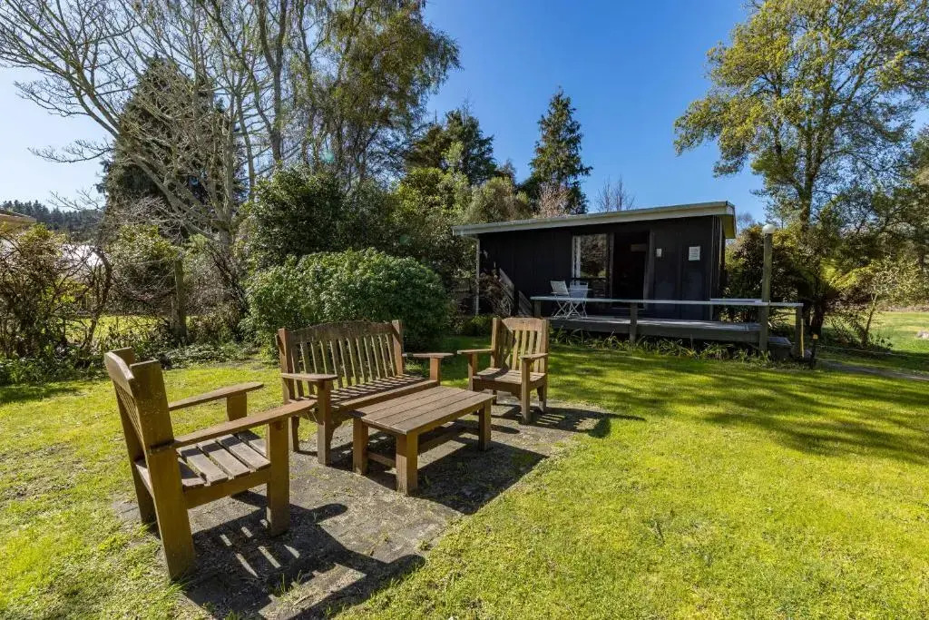 Sportmans Lodge