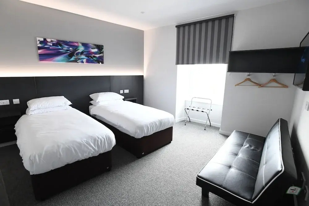 Rooms At The Railway
