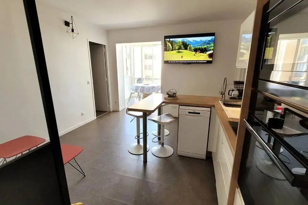 Comme a la Maison!!A 5 Min a Pied Plage,Pkg Prive