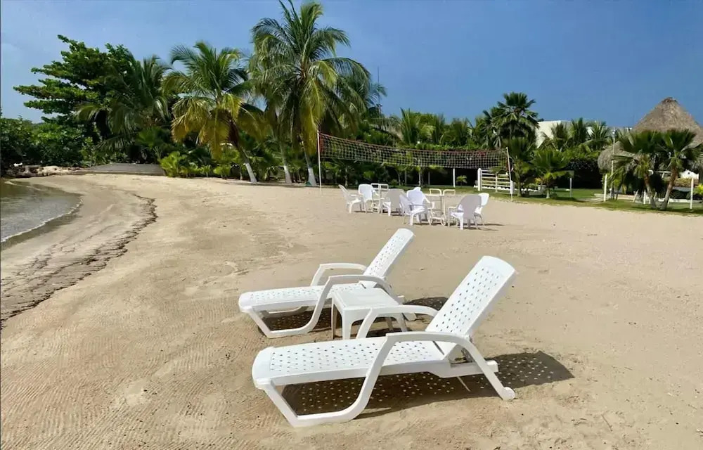 w Amazing 5BR House w Ocean View n AC in CTG