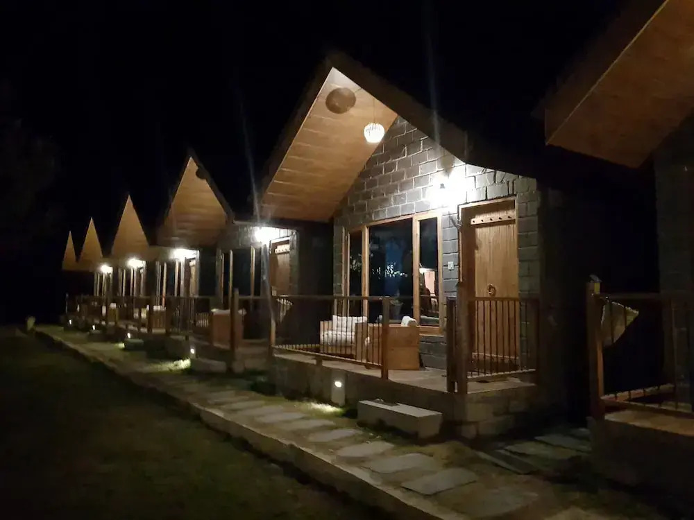 Winterfell The Stay, Unique River Front Resort