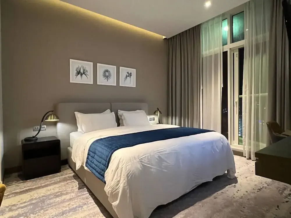 Burj Khalifa Canal View Fully Furnished Studio At Damac Prive