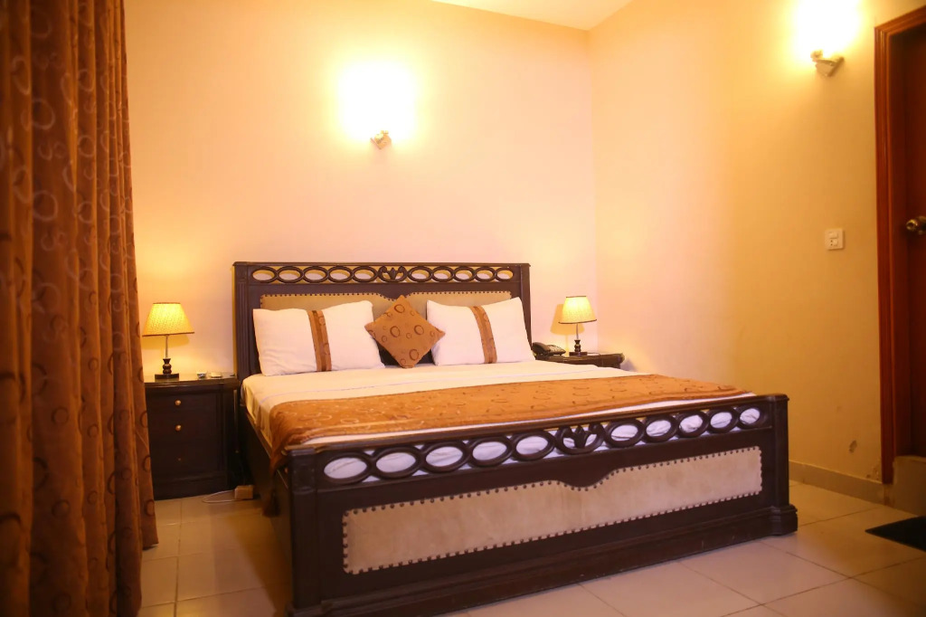Royal Inn Hotel