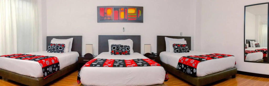 La Rivera Hotel