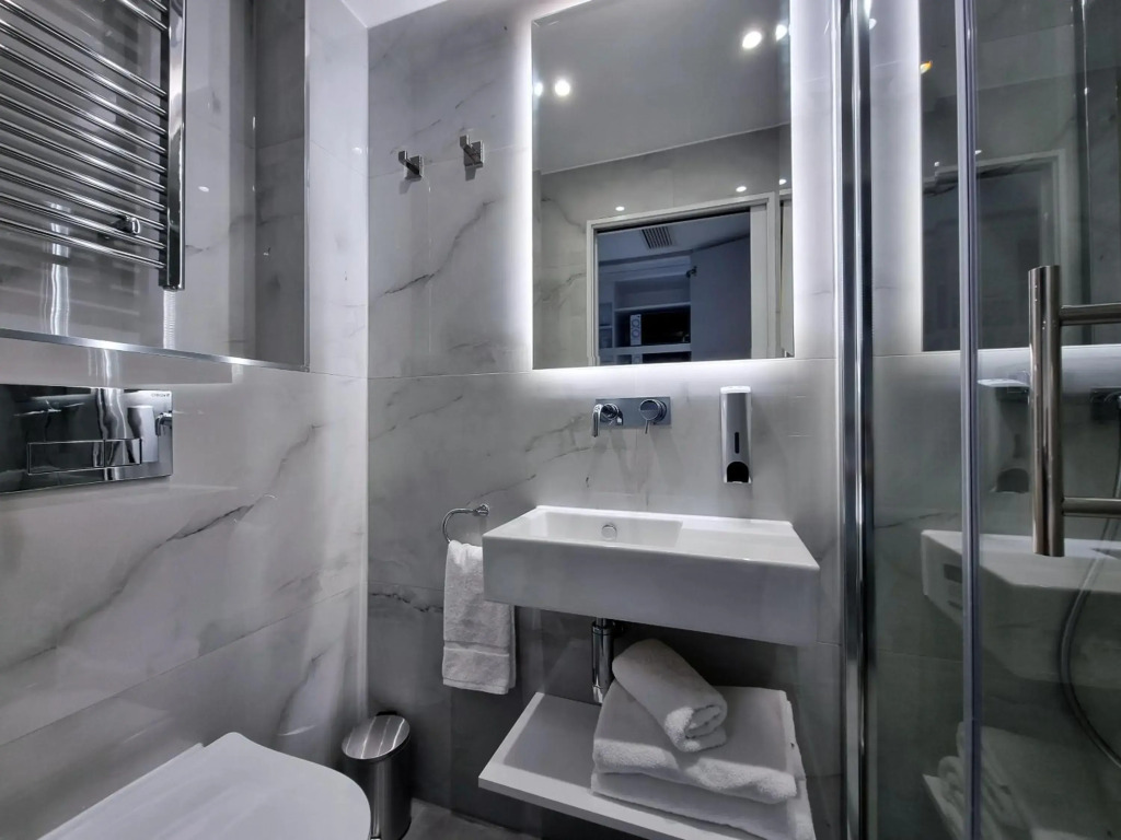 Hotel 43 London