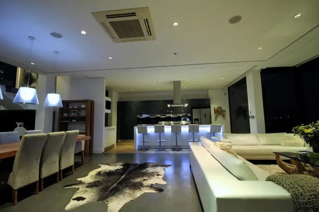 Dolphin Beach Villa