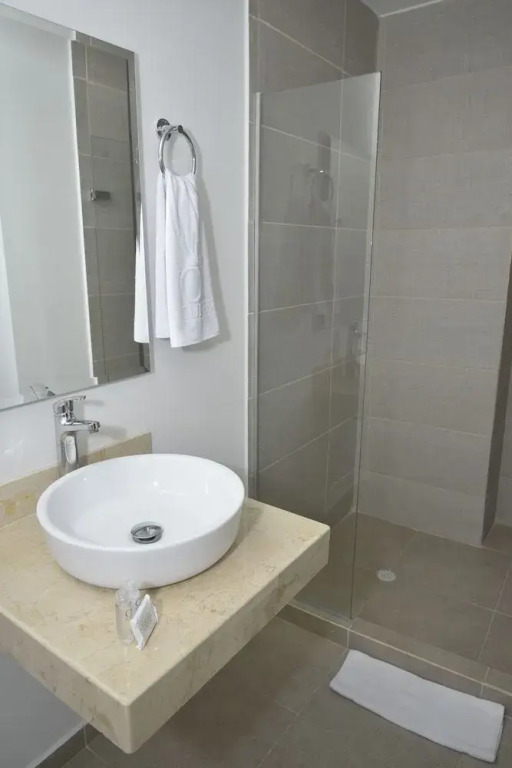 OR HOTEL 94