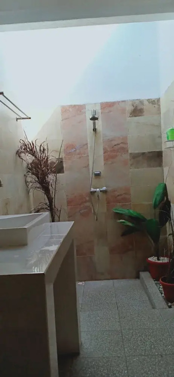 Amel House