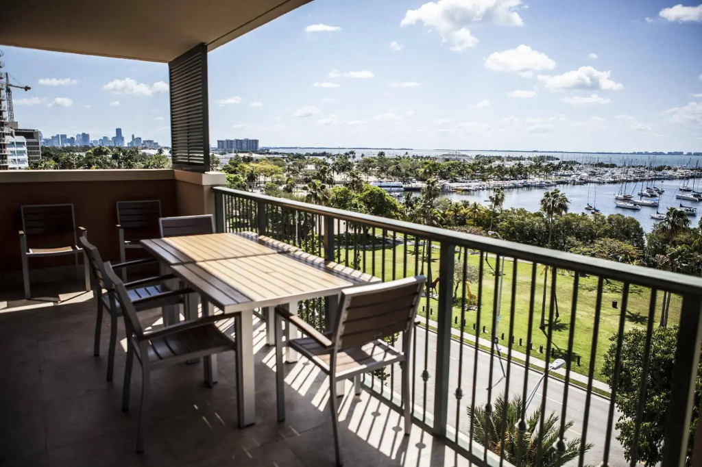 The Mutiny Luxury Suites Hotel