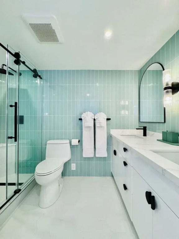 Panoramic Oceanview Resort - Full Kitchen in Each Unit, 2 Swimming Pools, Onsite Restaurants, Fireworks Every Friday