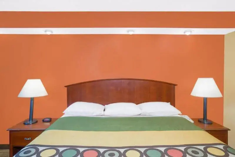 Super 8 Motel - Wilmington
