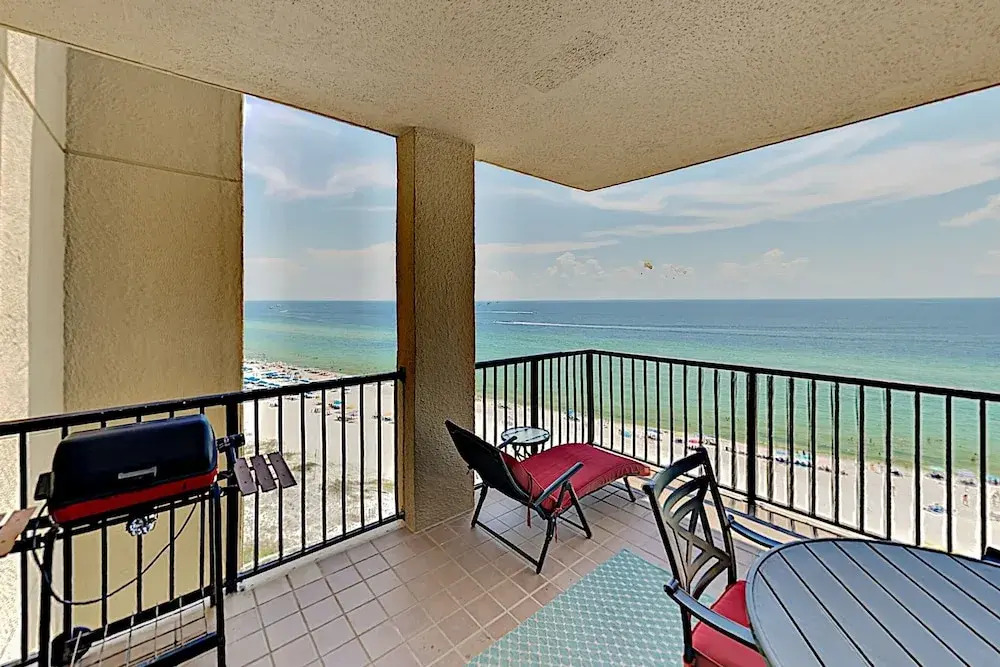 Gulf-view Corner Pools, 700 Private Beach 3 Bedroom Condo