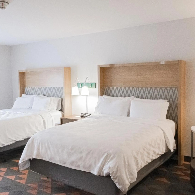 Holiday Inn & Suites Philadelphia W - Drexel Hill by IHG
