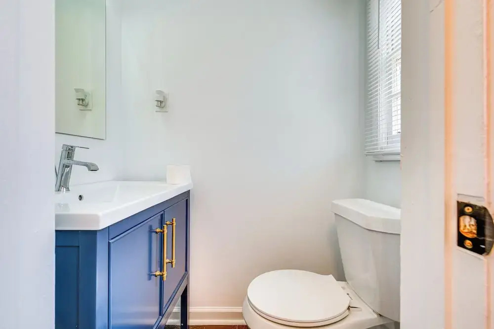 Charming Atlanta Home w/ Yard: 7 Mi to Downtown!
